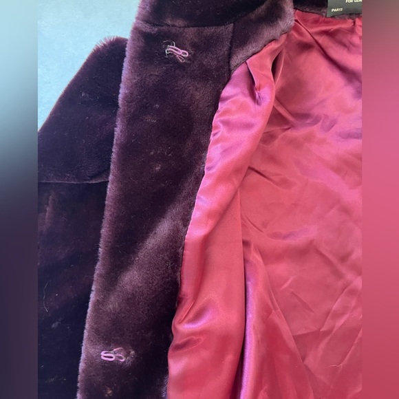 Jacques Saint Laurent Burgundy Faux Fur Coat | Vintage Glam 80s–90s - Picture 14 of 17